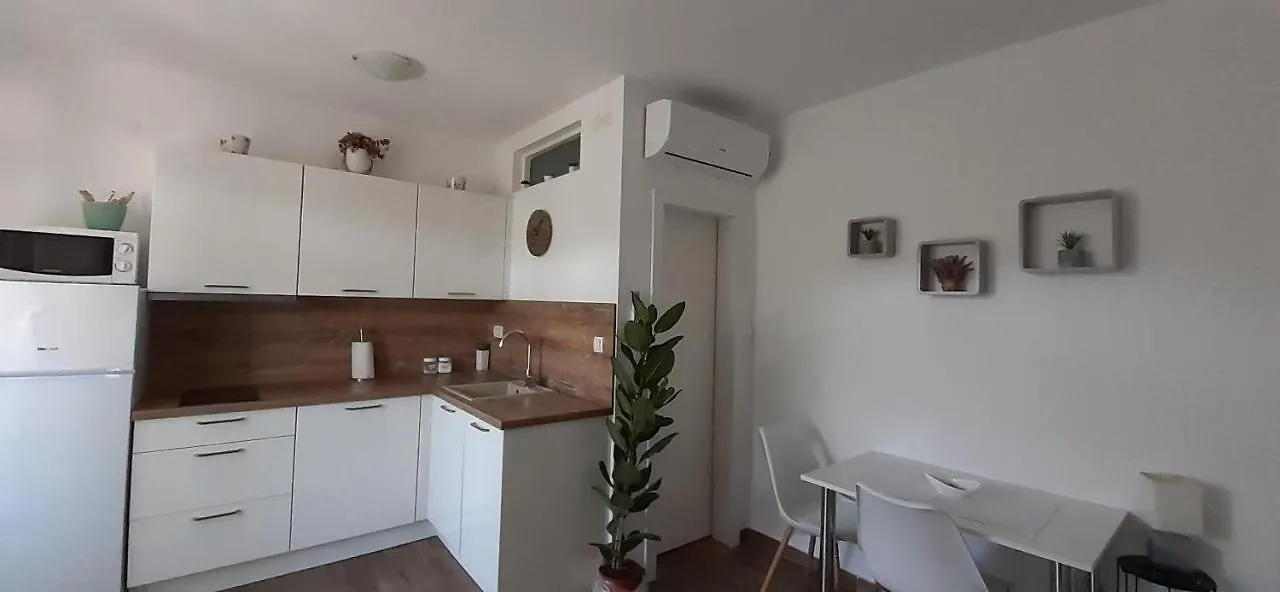 Studio Bianca Sukošan Appartamento